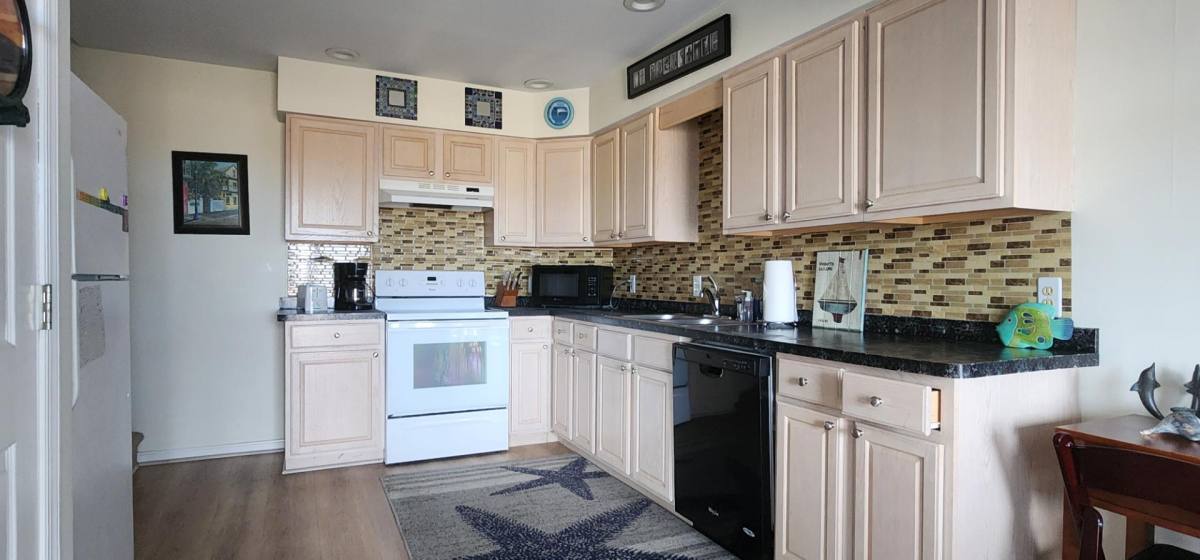 Townhouse for rent at 6143 Marsh Island Dr, Chincoteague Island, VA 23336