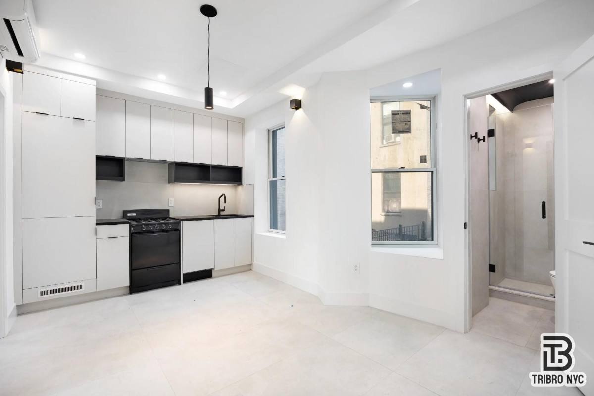 Apartment for rent at 705 Coney Island Ave #1F, Brooklyn, NY 11218