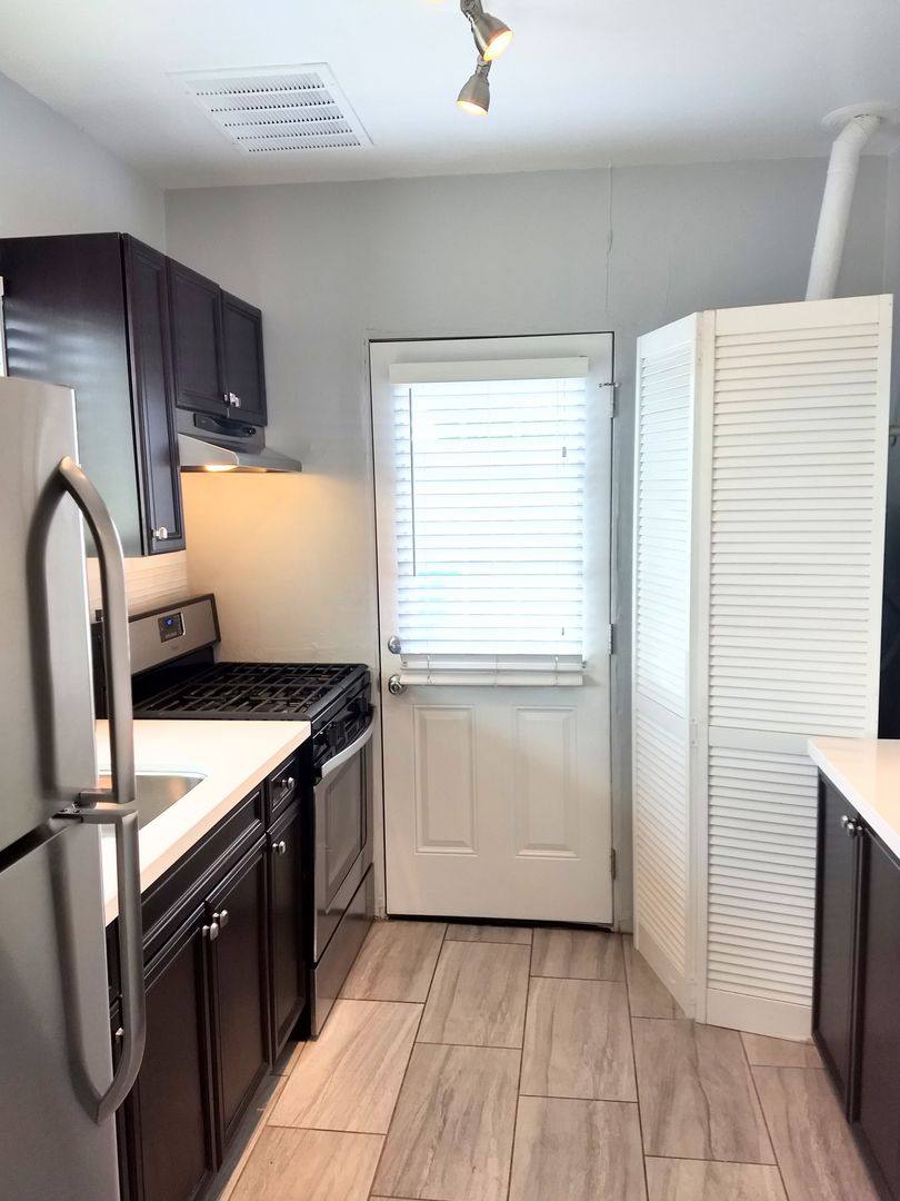 Apartment for rent at 114 E Mariposa St, Phoenix, AZ 85012