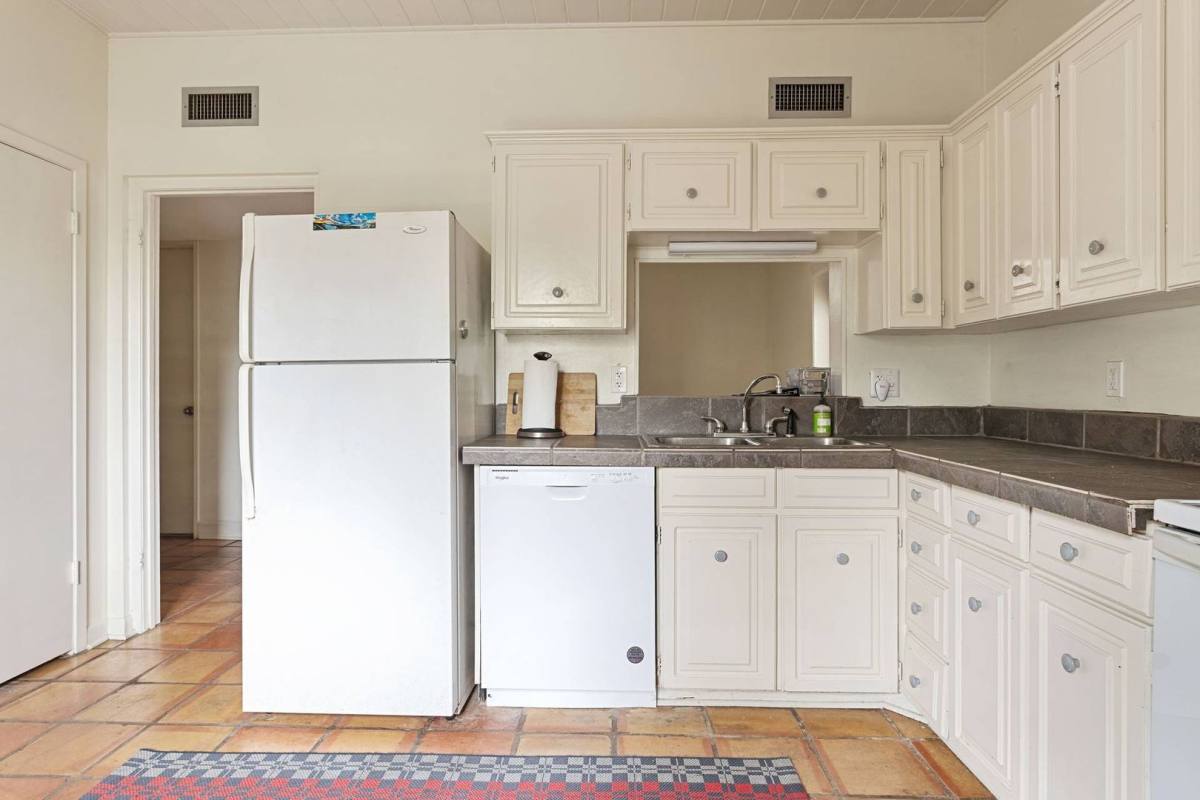Condo for rent at 3102 Eisenhauer Rd, San Antonio, TX 78209
