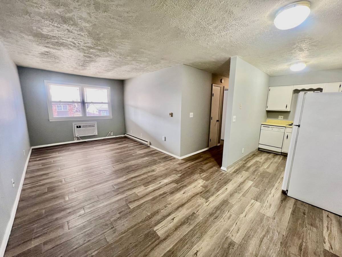 Apartment for rent at 716 Arcadia, Bloomington, IL 61704