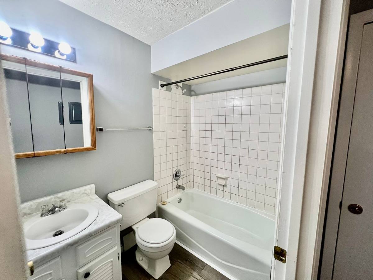 Apartment for rent at 716 Arcadia, Bloomington, IL 61704