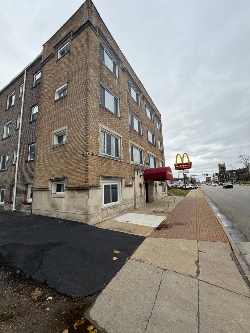 Apartment for rent at 13671 Euclid Ave E, Cleveland, OH 44112