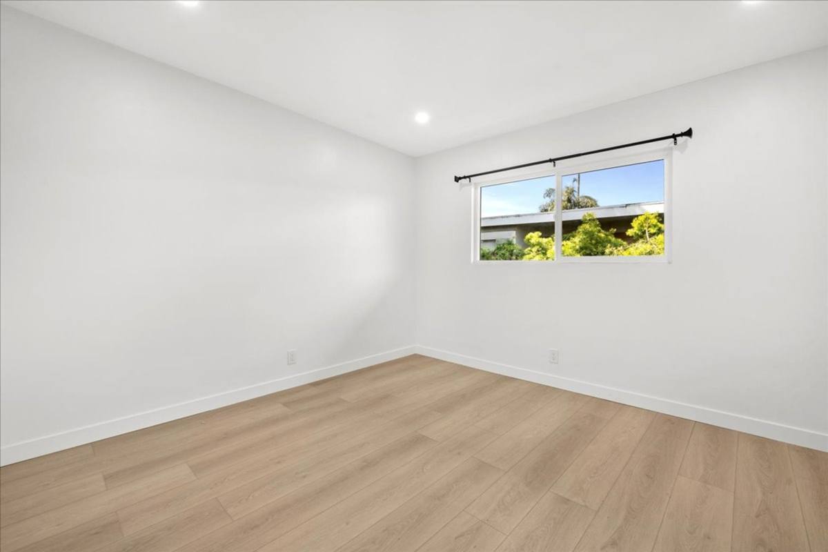 Apartment for rent at 12017 Pacific Ave, Los Angeles, CA 90066