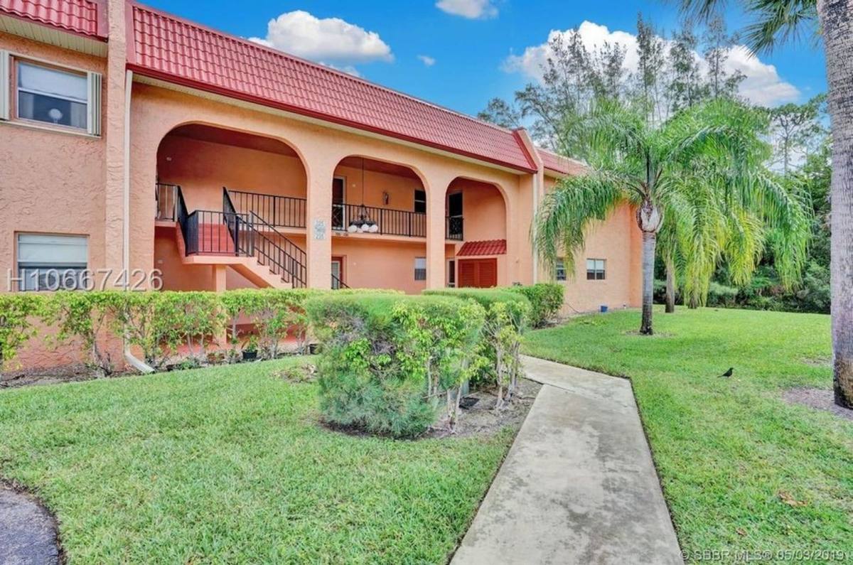 Condo for rent at 235 Lake Dora Dr, West Palm Beach, FL 33411