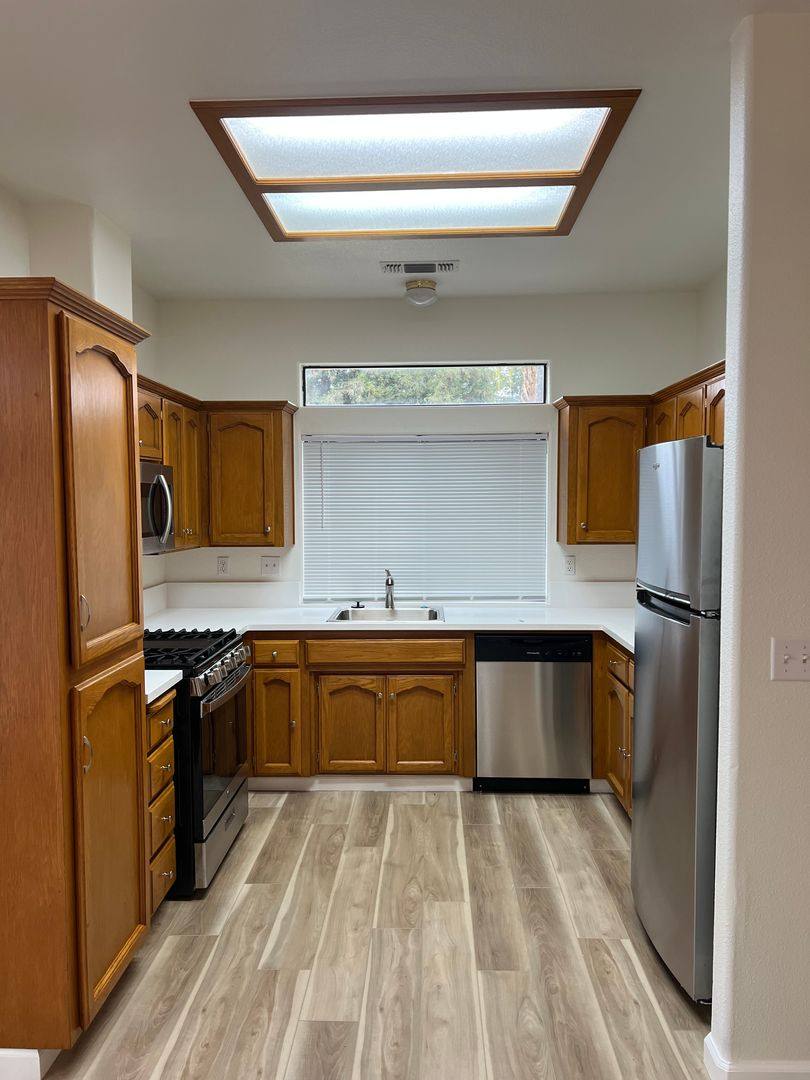 House for rent at 1275 W Kramer Ridge Rd, Reedley, CA 93654