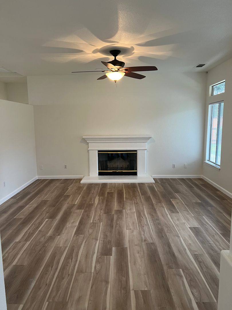 House for rent at 1275 W Kramer Ridge Rd, Reedley, CA 93654