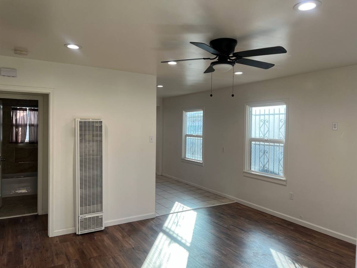 Apartment for rent at 3734 W Imperial Highway, Inglewood, CA 90303