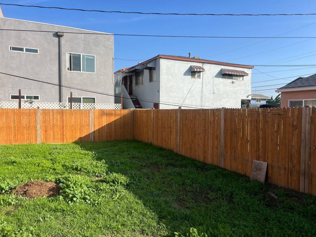 Apartment for rent at 3734 W Imperial Highway, Inglewood, CA 90303
