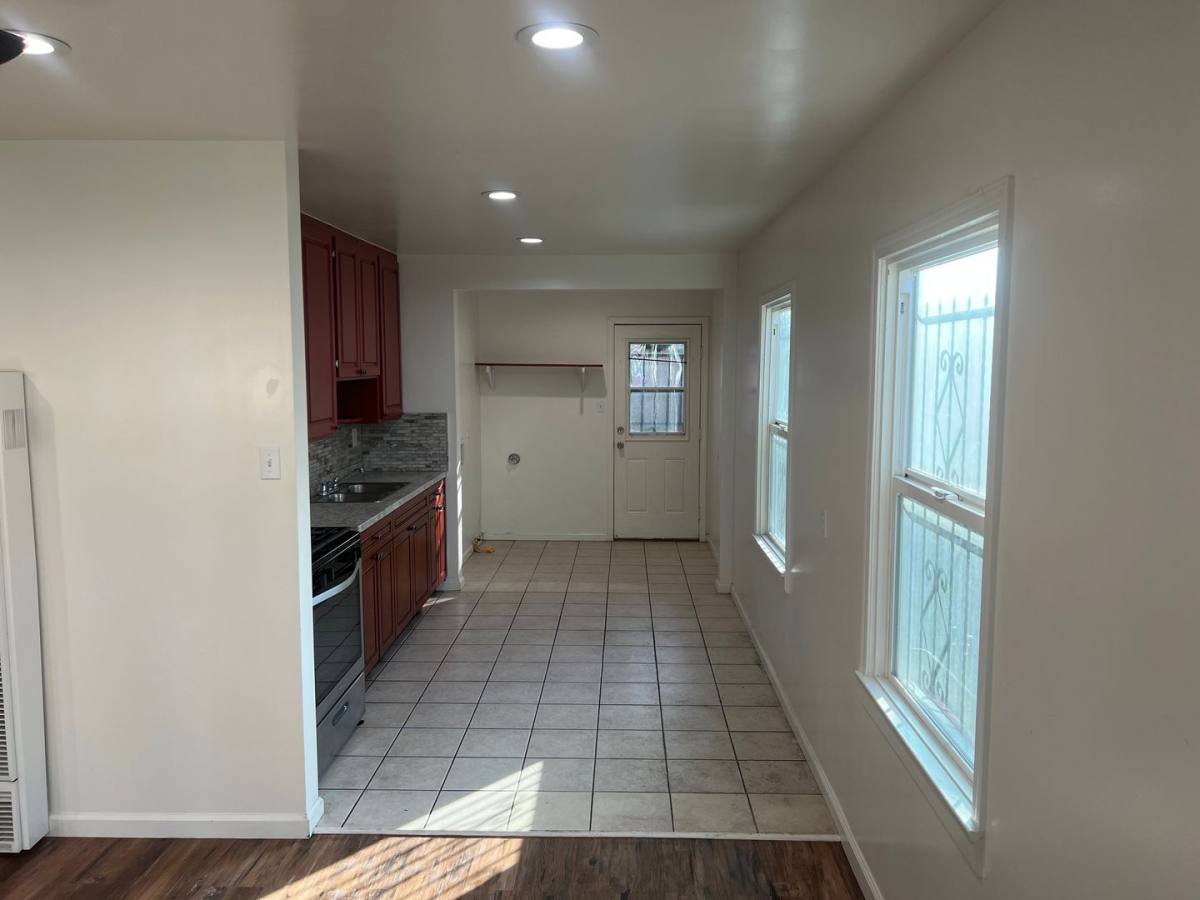 Apartment for rent at 3734 W Imperial Highway, Inglewood, CA 90303