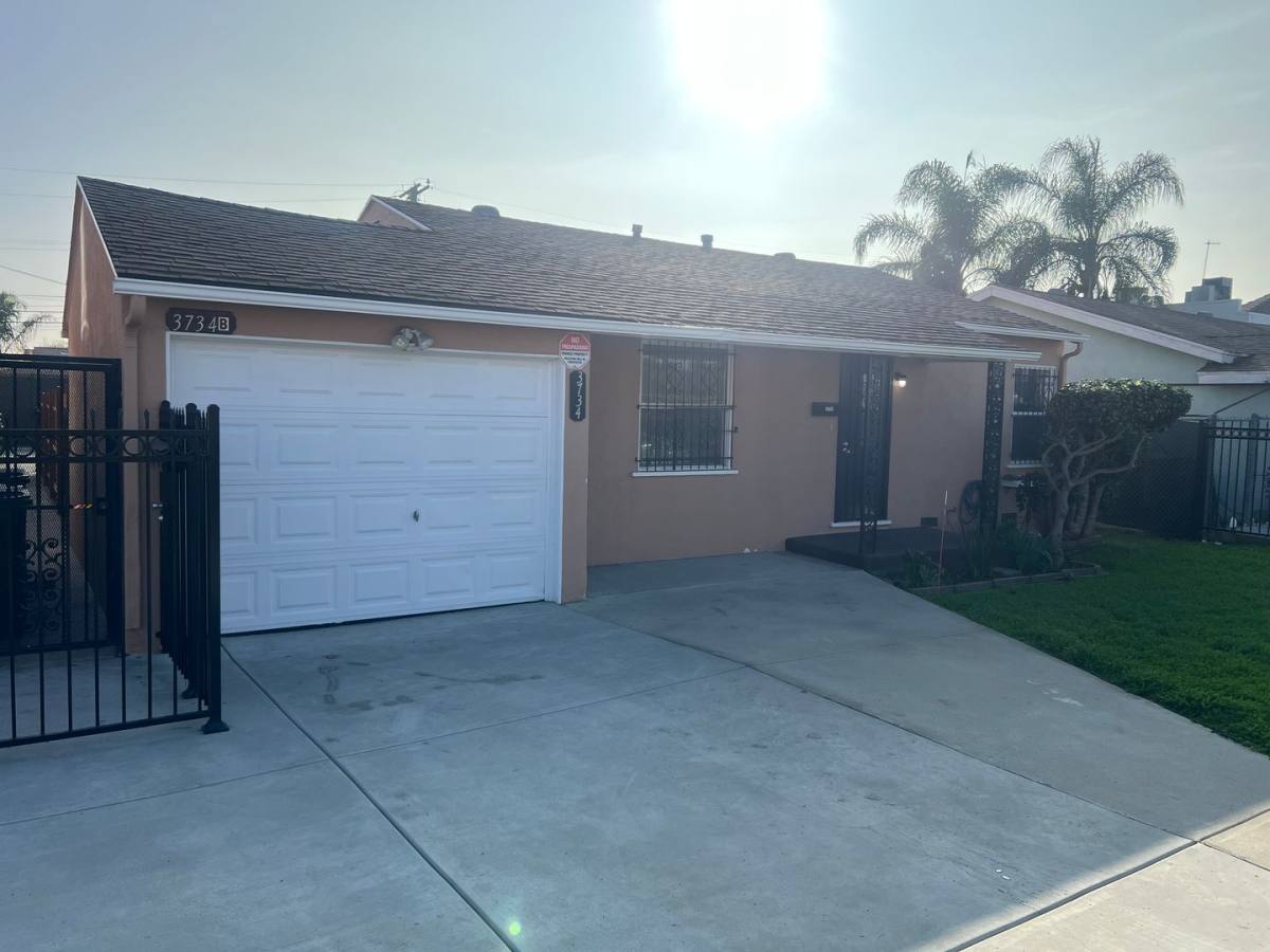 Apartment for rent at 3734 W Imperial Highway, Inglewood, CA 90303