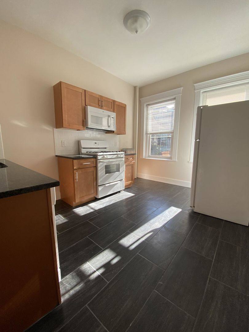 Apartment for rent at 59 Brighton Ave #7G, Allston, MA 02134