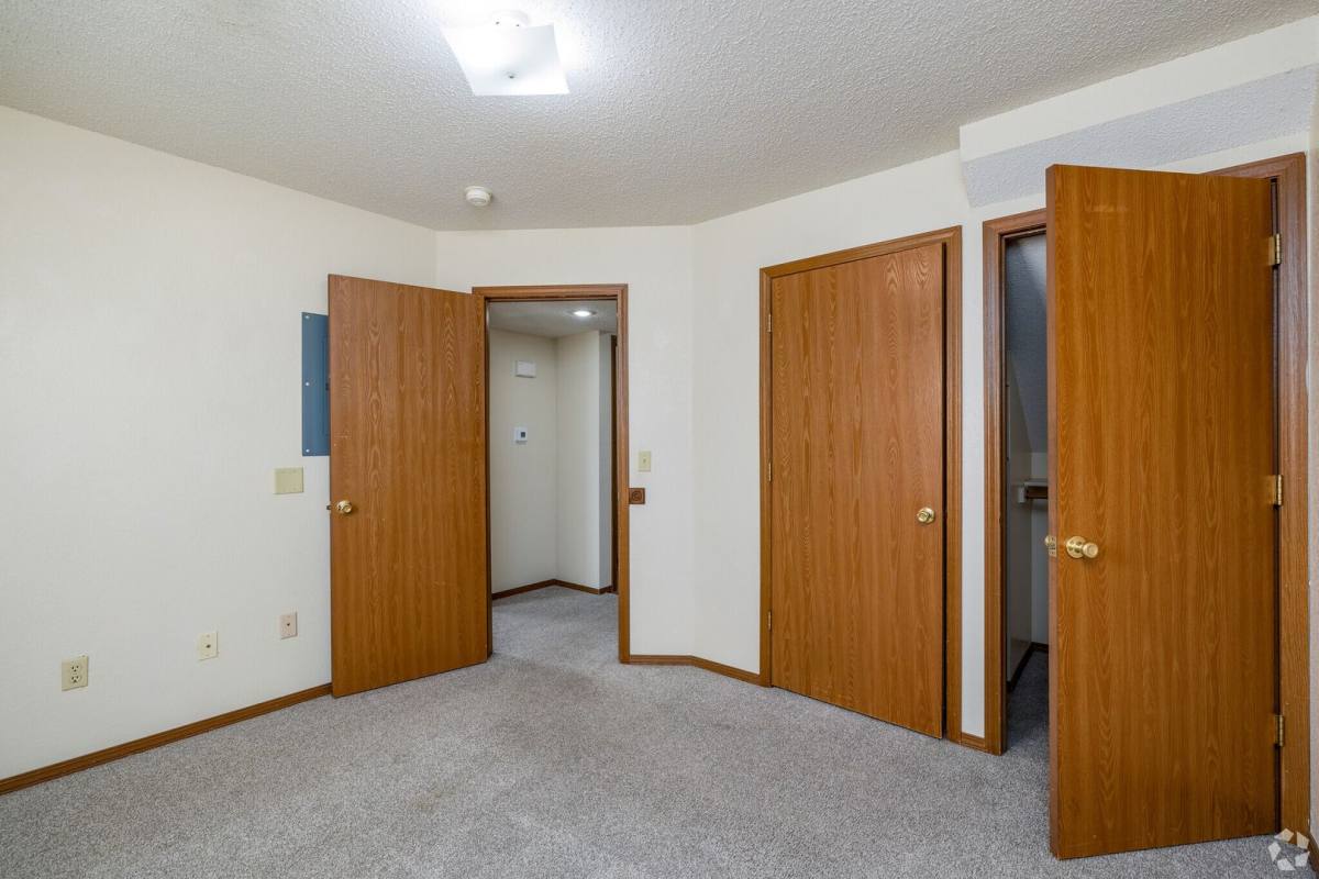 Apartment for rent at 417 E Madison, Springfield, MO 65806