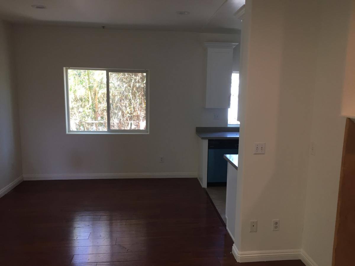 Apartment for rent at 12740 Oxnard St, North Hollywood, CA 91606