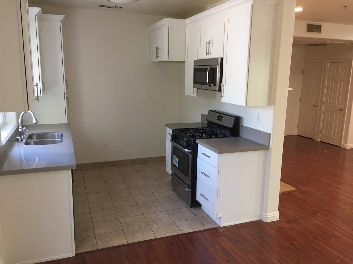 Apartment for rent at 12740 Oxnard St, North Hollywood, CA 91606
