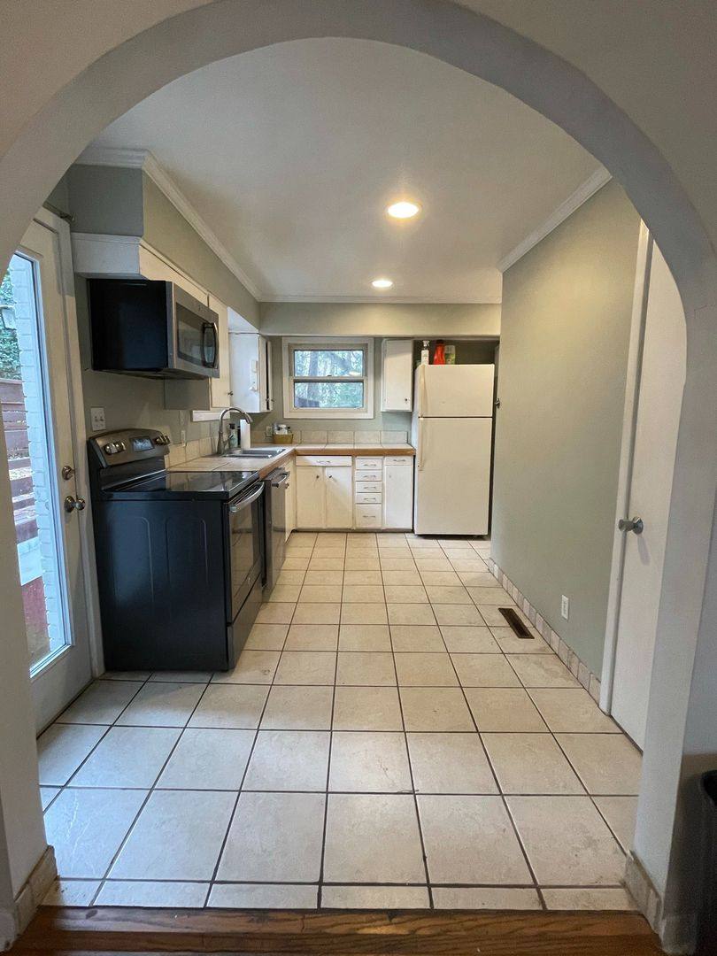 House for rent at 717 Williams Circle, Chapel Hill, NC 27516