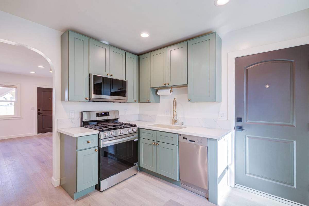 Apartment for rent at 12349-12351 1 2 Riverside Dr, Valley Village, CA 91607