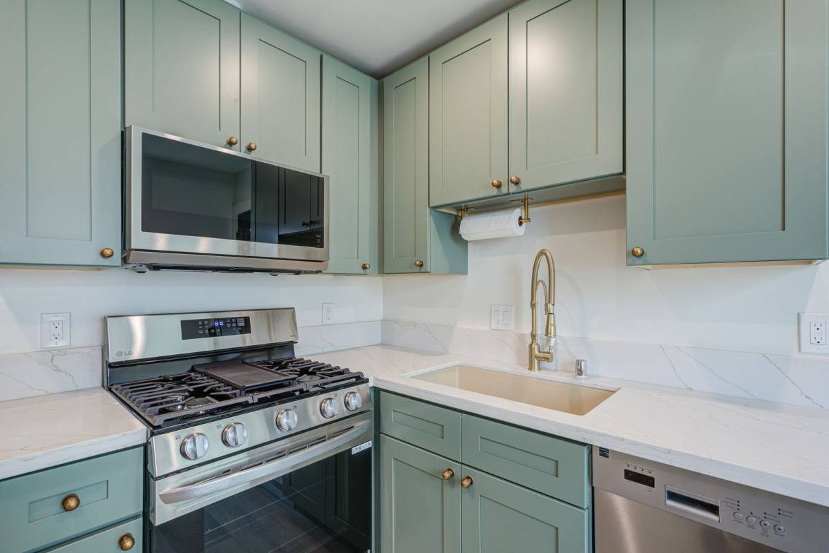 Apartment for rent at 12349-12351 1 2 Riverside Dr, Valley Village, CA 91607