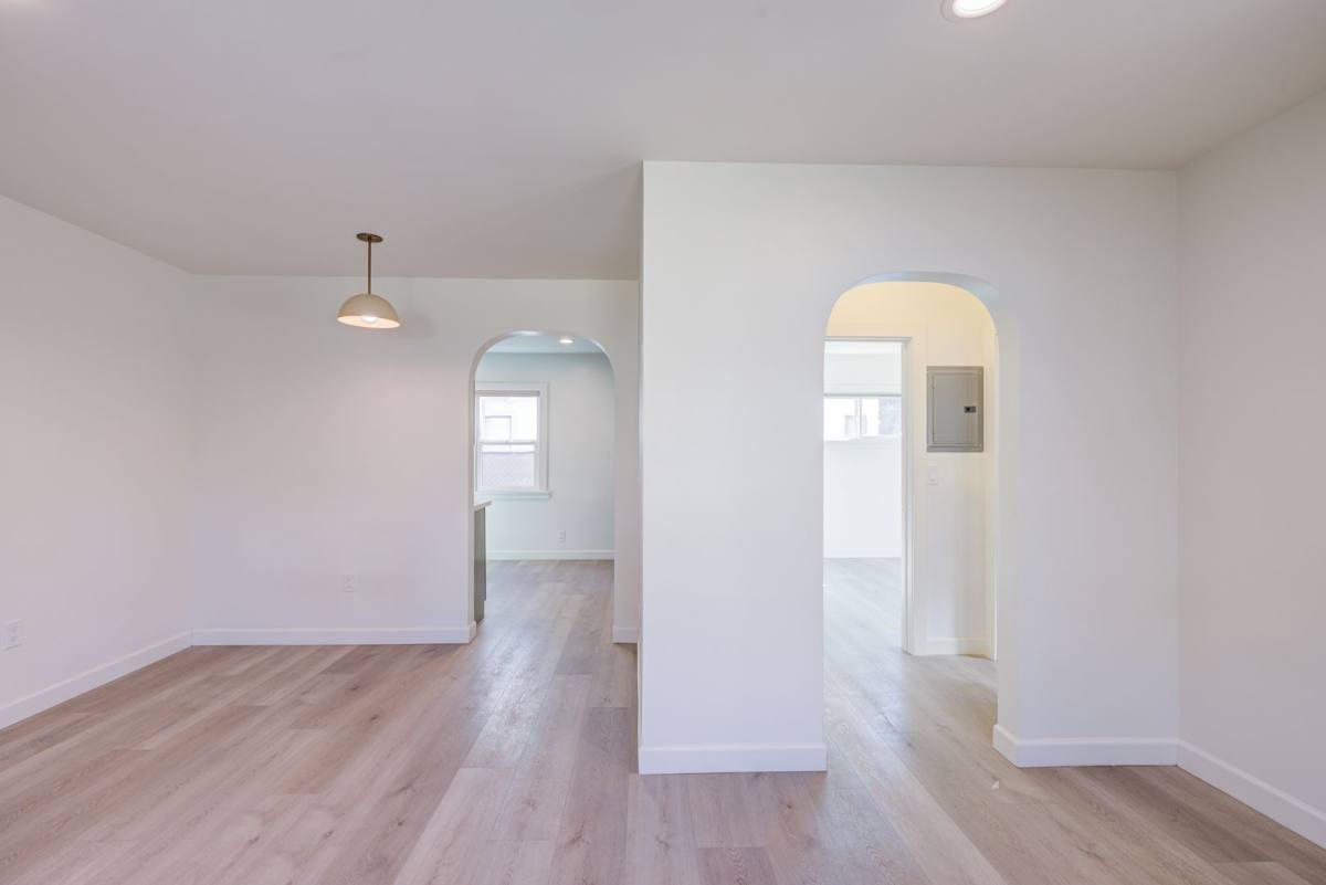 Apartment for rent at 12349-12351 1 2 Riverside Dr, Valley Village, CA 91607