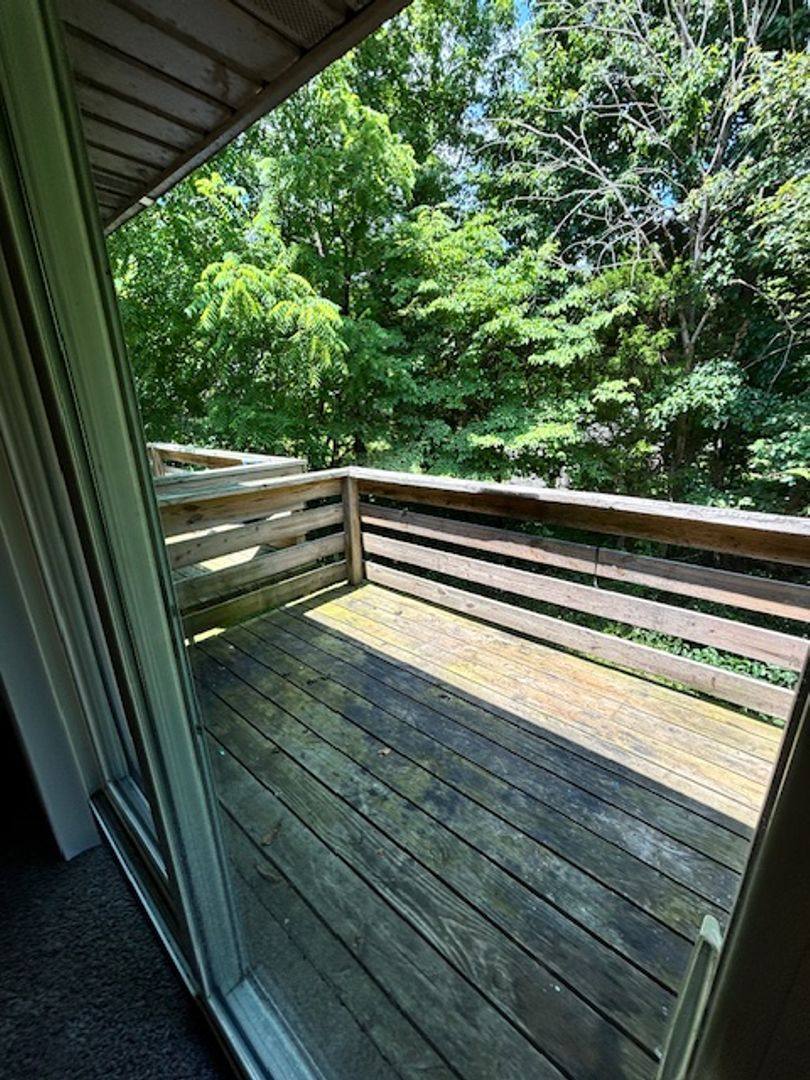 Apartment for rent at 1590 Illinois Rd, Radcliff, KY 40160
