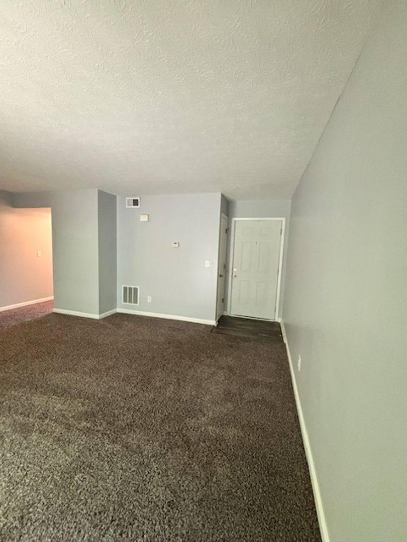 Apartment for rent at 1590 Illinois Rd, Radcliff, KY 40160