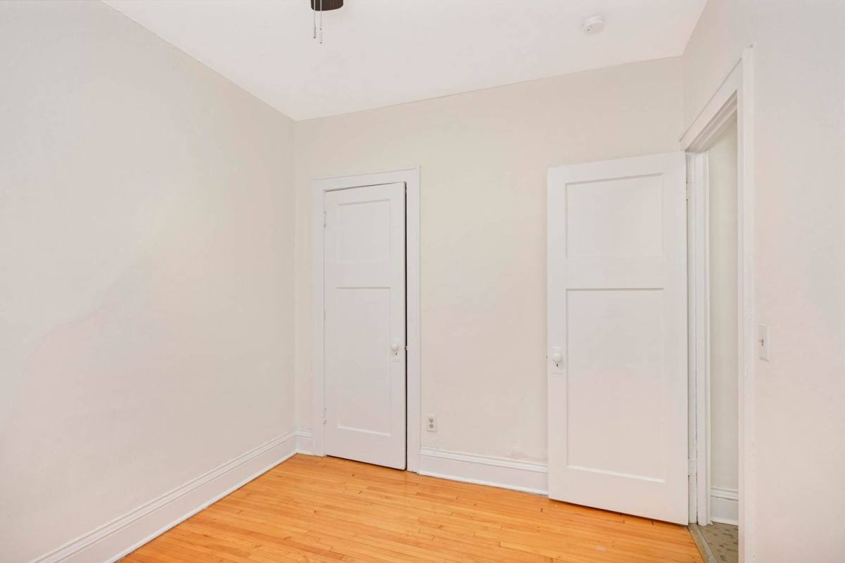 Apartment for rent at 2871 Irving Ave S, Minneapolis, MN 55408