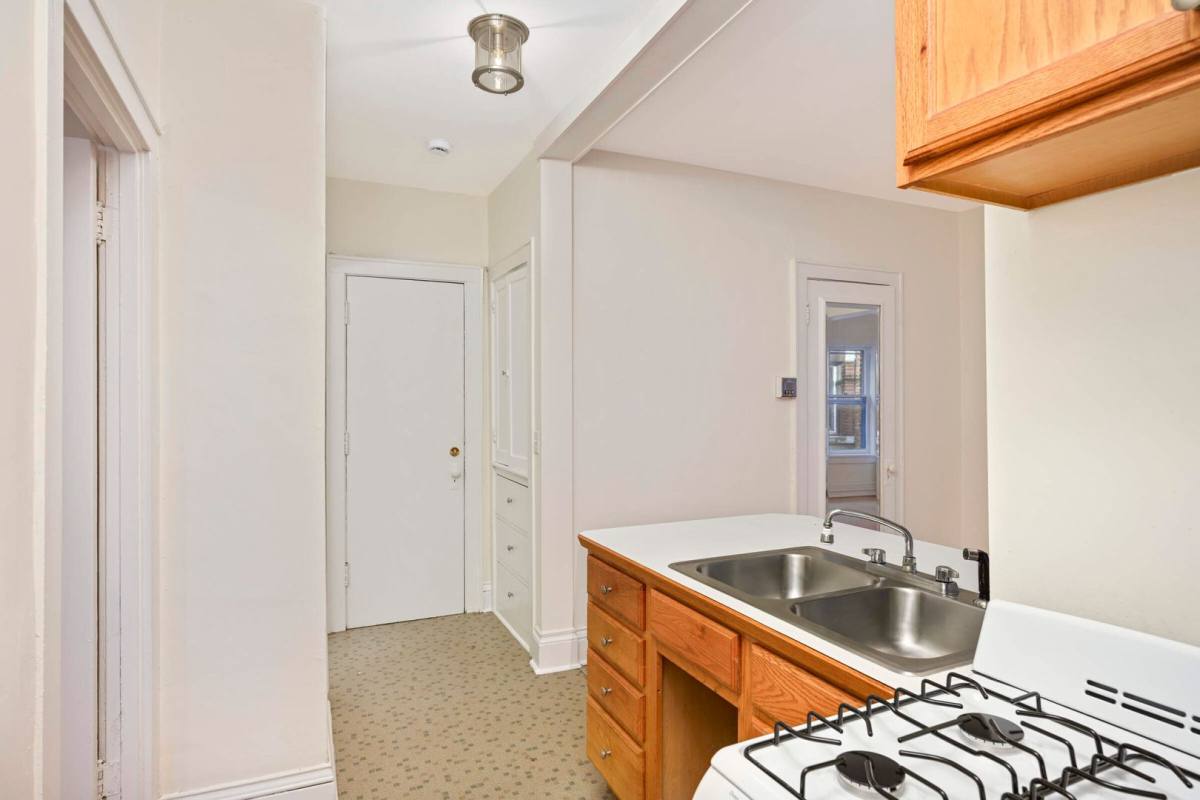 Apartment for rent at 2871 Irving Ave S, Minneapolis, MN 55408