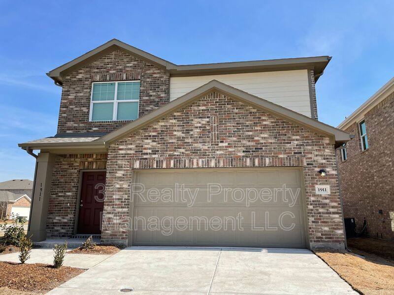 House for rent at 1911 Chapel Hill Rd, Princeton, TX 75407