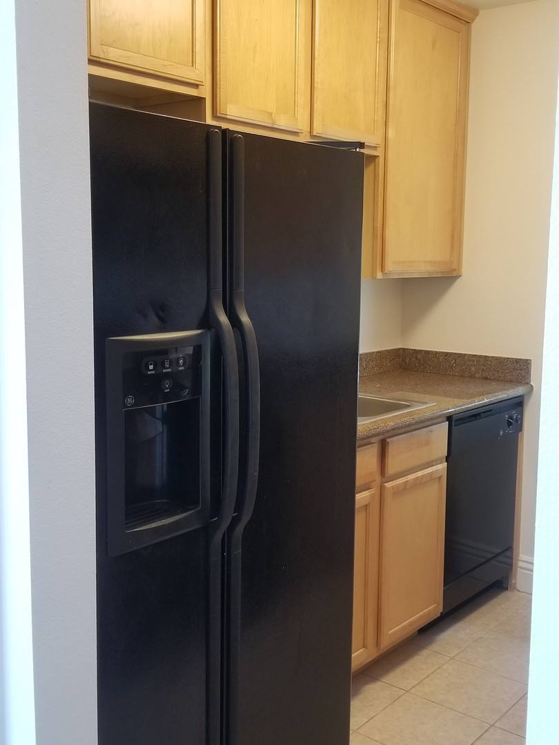 Apartment for rent at 6101 Adelaide Ave #114, San Diego, CA 92115