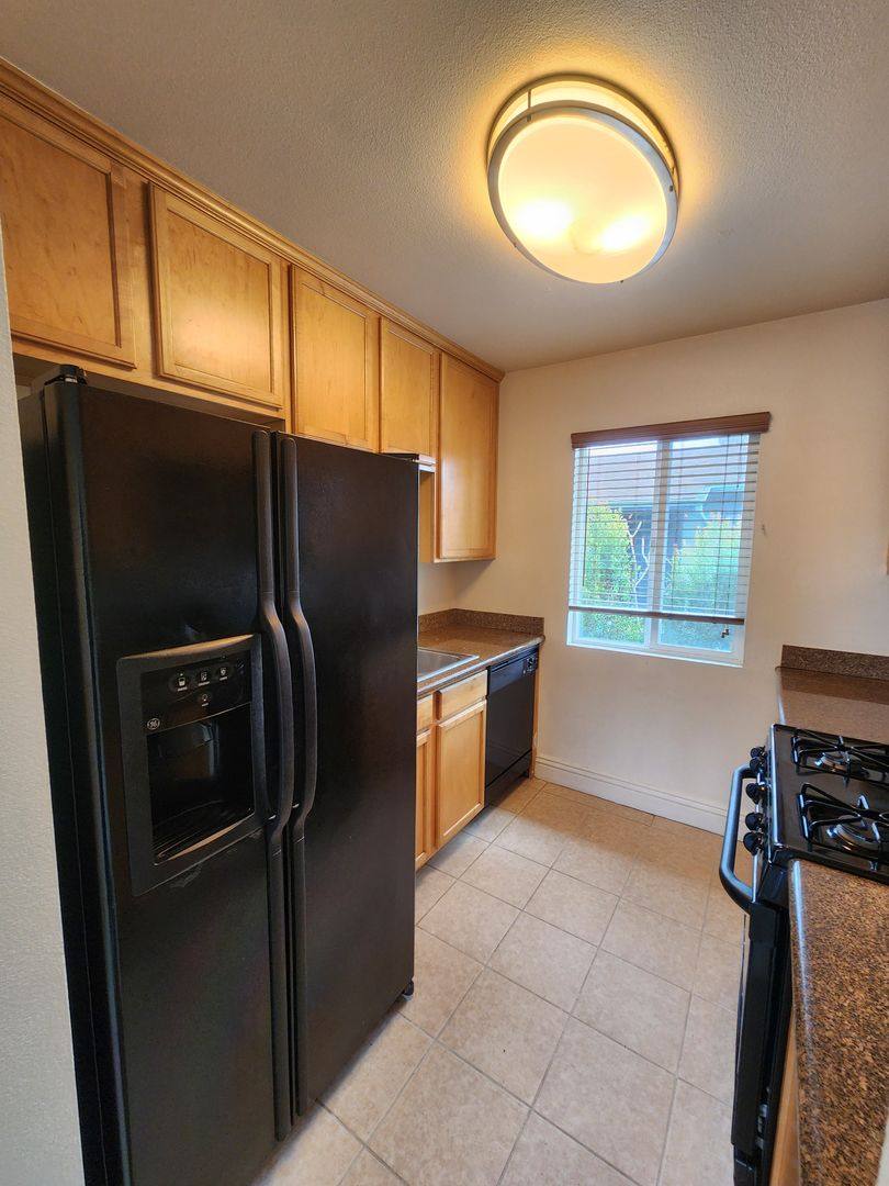 Apartment for rent at 6101 Adelaide Ave #114, San Diego, CA 92115
