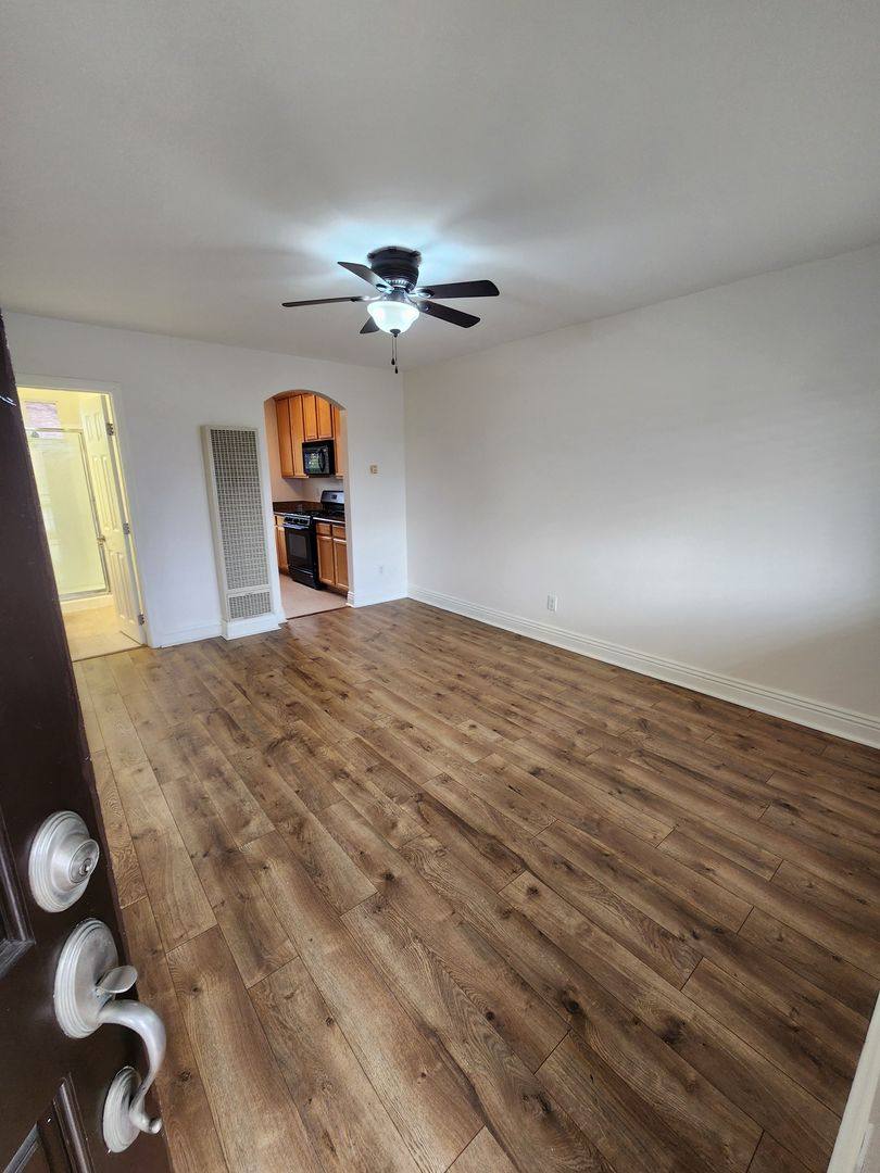 Apartment for rent at 6101 Adelaide Ave #114, San Diego, CA 92115