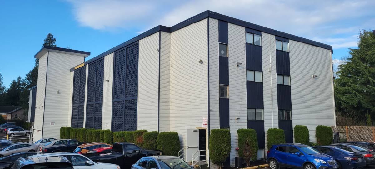 Apartment for rent at 12311 Ambaum Blvd SW, Seattle, WA 98146
