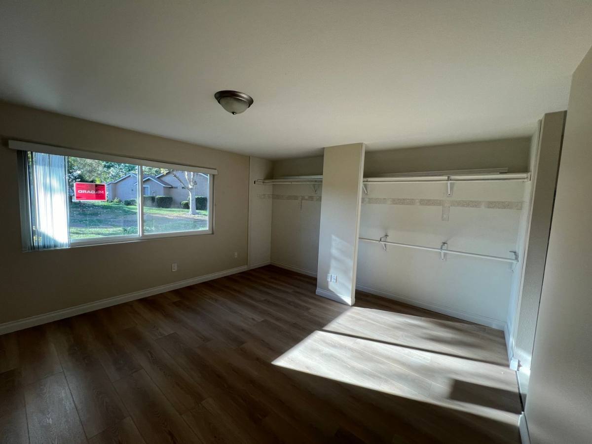 House for rent at 23115 Village, Camarillo, CA 93012