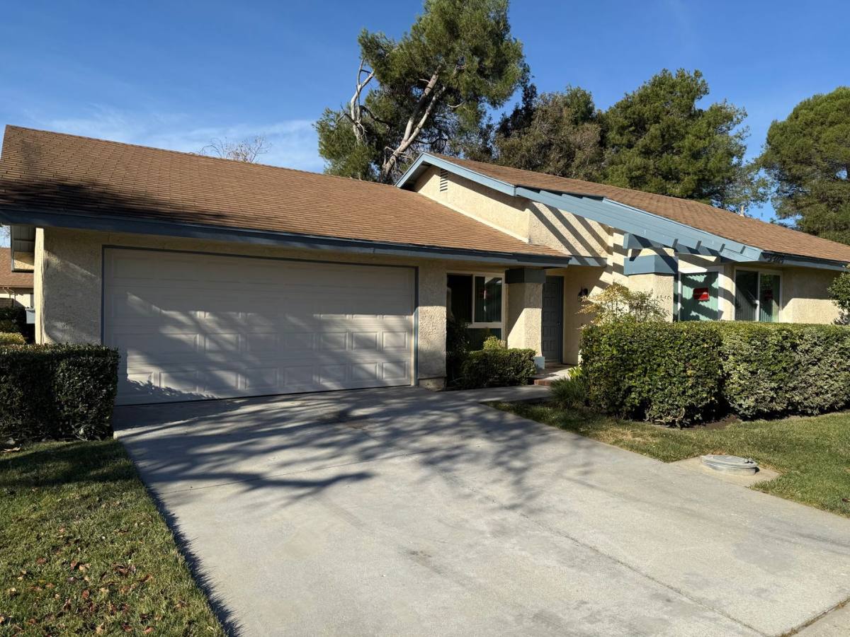 House for rent at 23115 Village, Camarillo, CA 93012