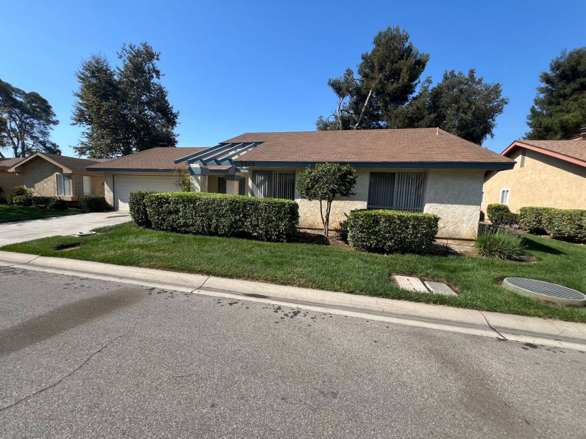 House for rent at 23115 Village, Camarillo, CA 93012