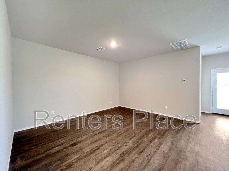 House for rent at 20 Stonegate Dr, Pryor, OK 74361
