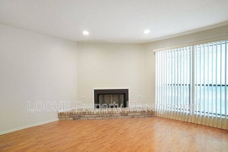 Condo for rent at 4908 Byers Ave #D, Fort Worth, TX 76107