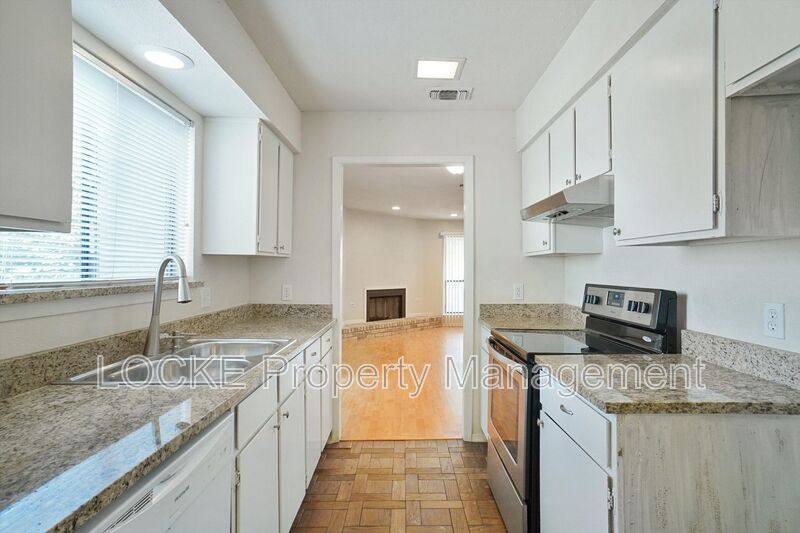 Condo for rent at 4908 Byers Ave #D, Fort Worth, TX 76107