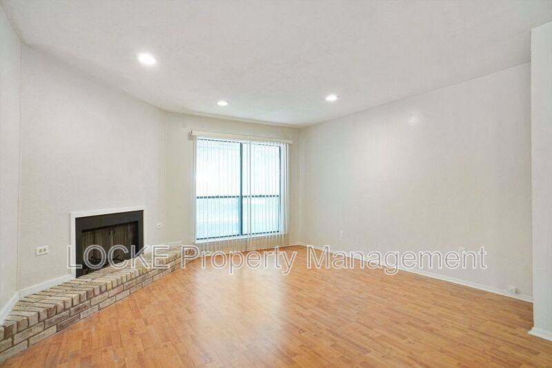 Condo for rent at 4908 Byers Ave #D, Fort Worth, TX 76107