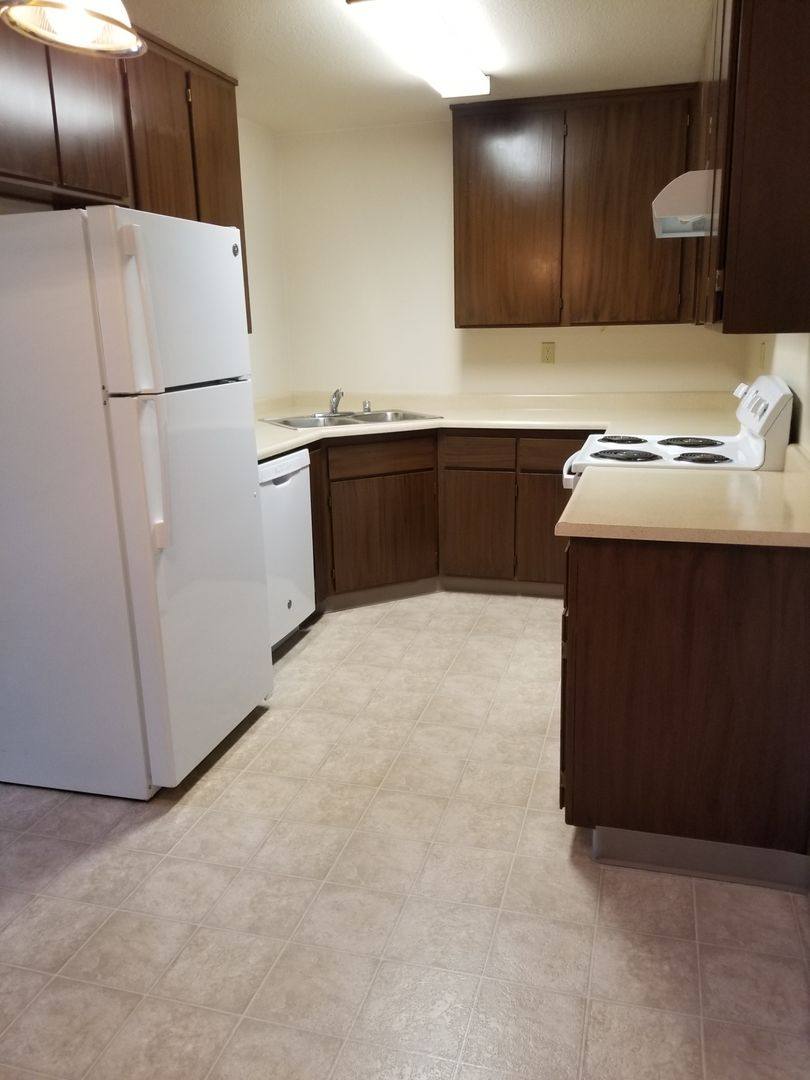 Apartment for rent at 511 Eastwood Ave, Manteca, CA 95336