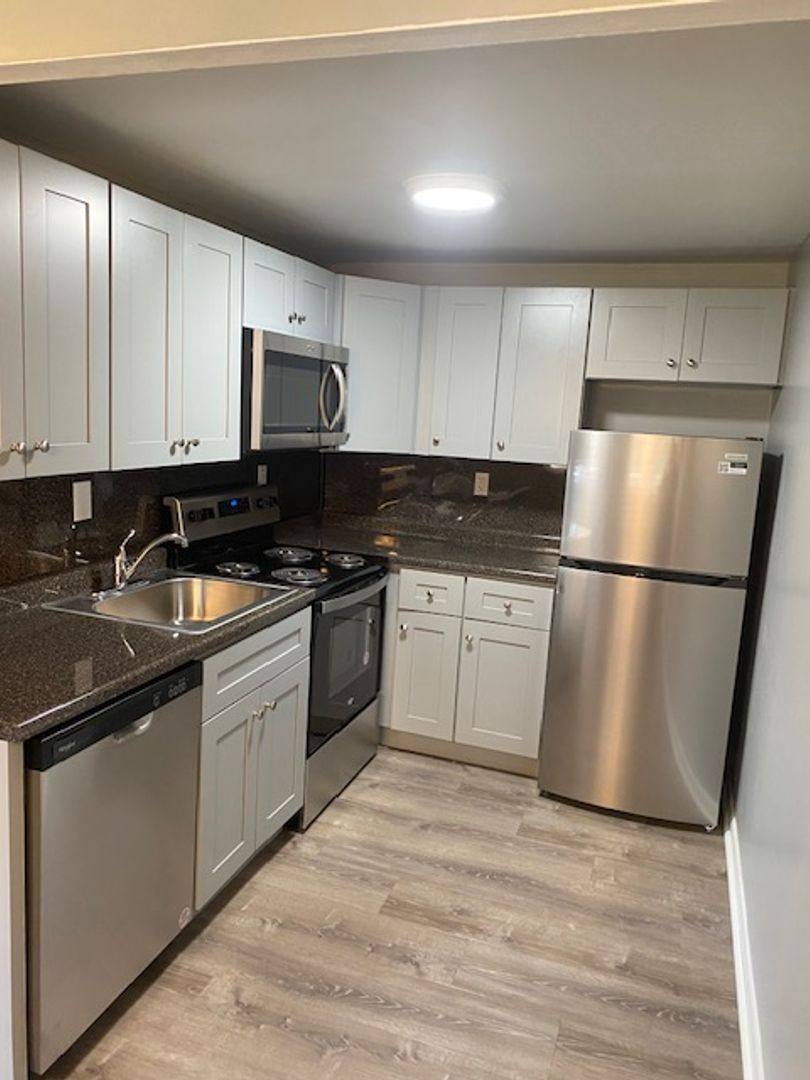Apartment for rent at 2 W Chester Pike, Ridley Park, PA 19078