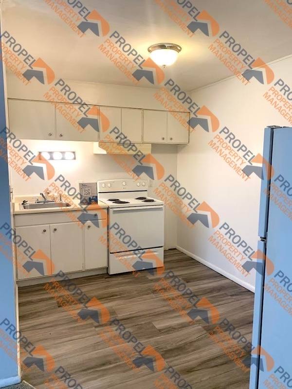 Apartment for rent at 33402 W Michigan Ave #5, Wayne, MI 48184