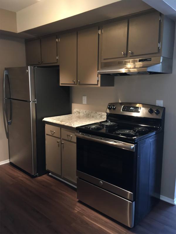 Apartment for rent at 10000 W Nine Mile Rd #3, Oak Park, MI 48237