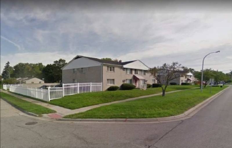 Apartment for rent at 10000 W Nine Mile Rd #3, Oak Park, MI 48237