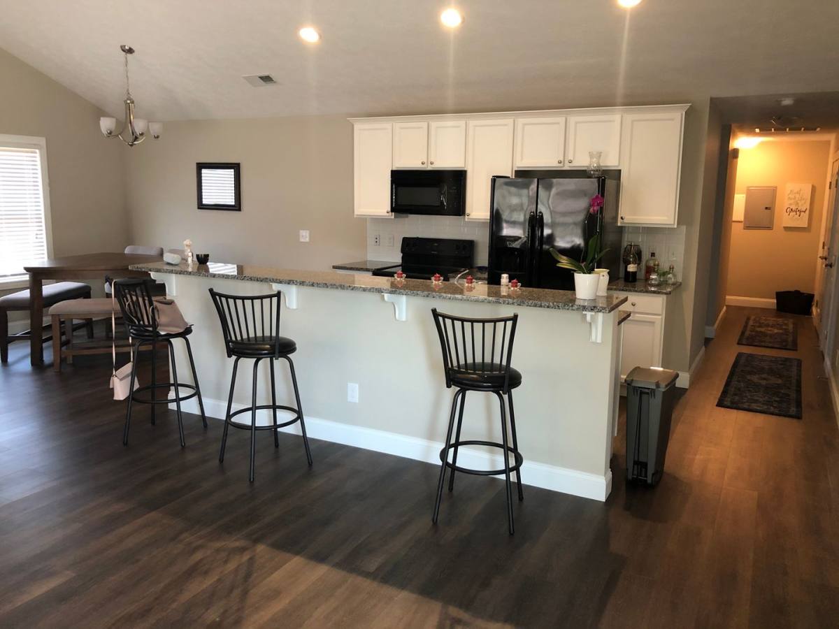 Apartment for rent at 36631 Bordeaux, Avon, OH 44011