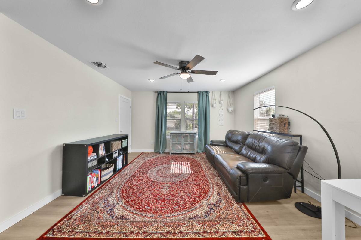 Townhouse for rent at 315 W Norwood Court #1, San Antonio, TX 78212