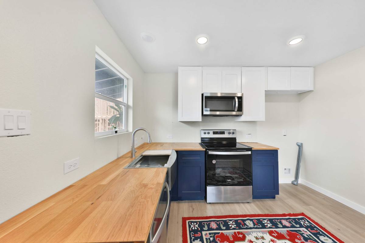 Townhouse for rent at 315 W Norwood Court #1, San Antonio, TX 78212