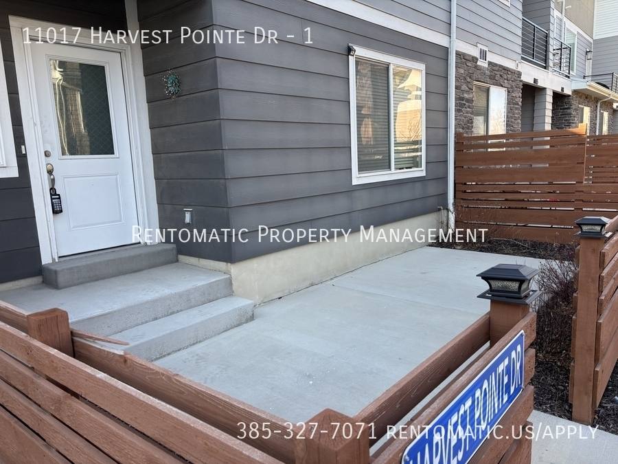 Townhouse for rent at 11017 Harvest Pointe Dr #1, South Jordan, UT 84009