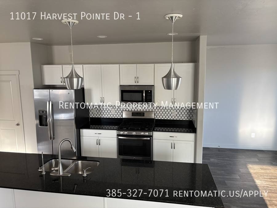 Townhouse for rent at 11017 Harvest Pointe Dr #1, South Jordan, UT 84009