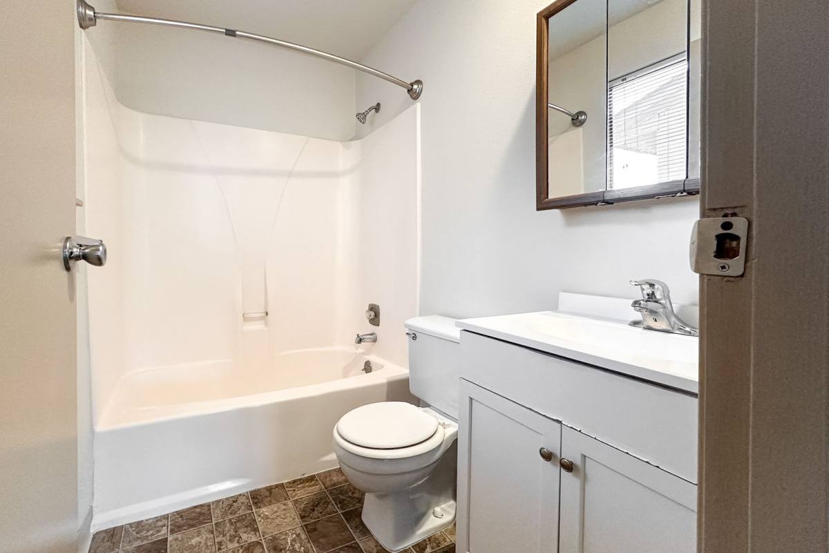 Apartment for rent at 801 N Tweedt St, Kennewick, WA 99336